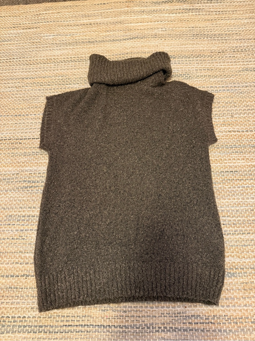 Jessica Simpson Charcoal Short-Sleeve Turtleneck Sweater